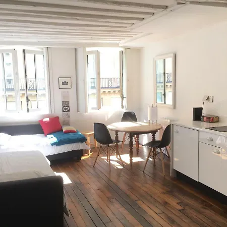 Chez Vous St Honoré Appartamento *